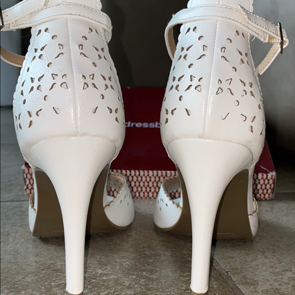 Heels - Picture 4 of 7